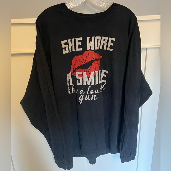 Vintage "she wore she smile like a loaded gun" longsleeve - Picture 1 of 5